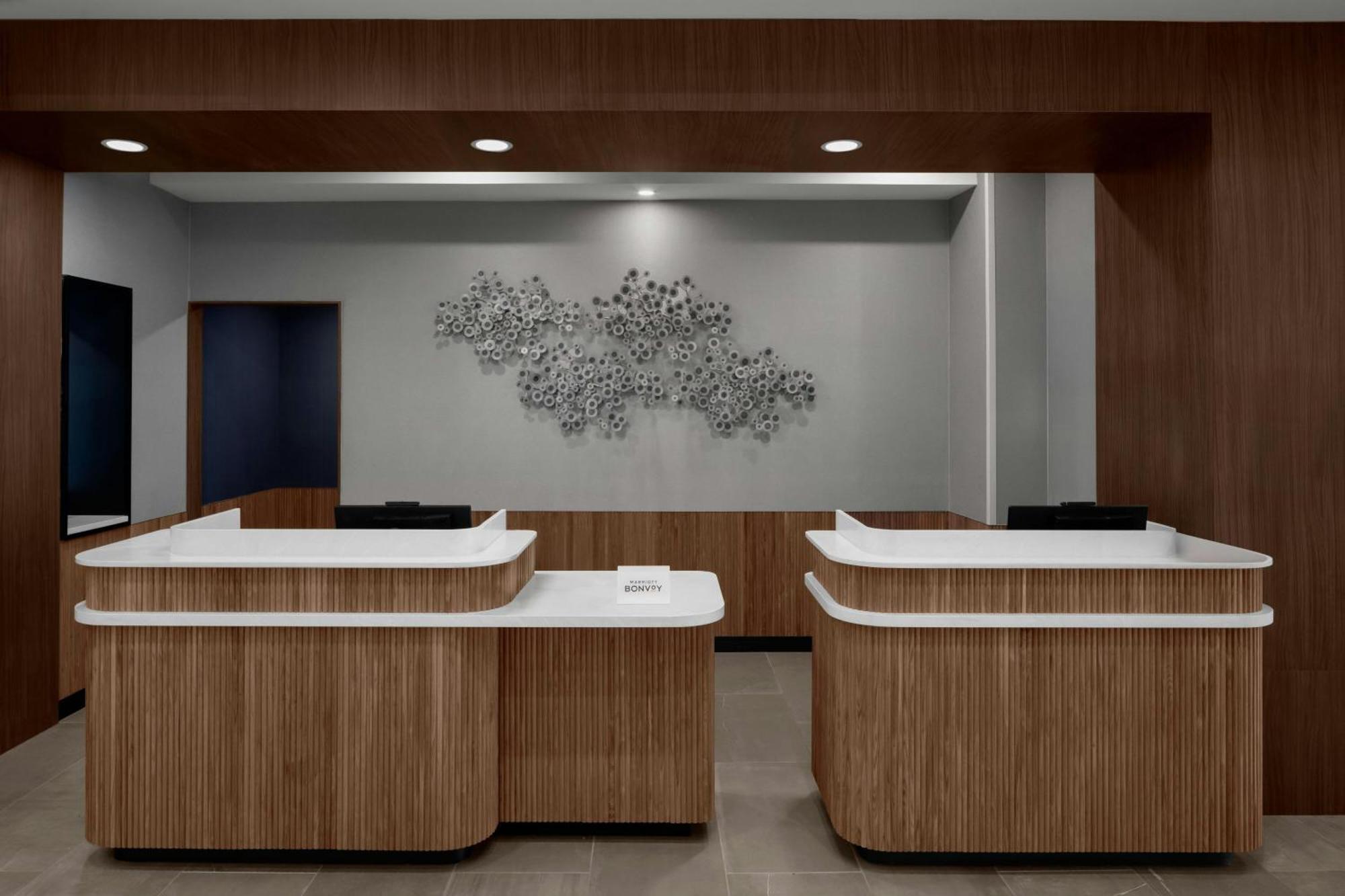 Courtyard San Jose Airport Hotel Екстериор снимка